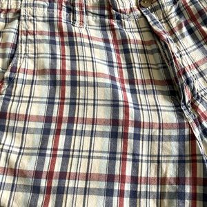Men’s plaid Gap shorts 36